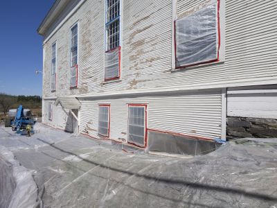 Local Building Graffiti Removal pros at work